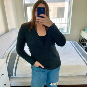 Vintage Eddie Bauer Merino Wool V Neck Knit  Sweater